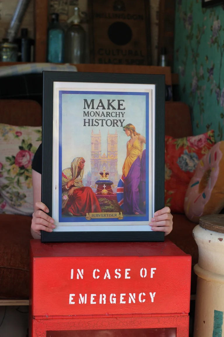 MAKE MONARCHY HISTORY